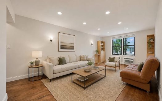 50-21 39th Pl, Unit 2E, Sunnyside , NY 11104